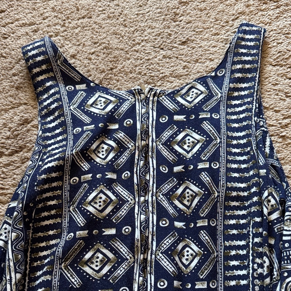 Vintage Blue and White Sleeveless Patterned Maxi Dress with Scoop Neck. - Picture 7 of 10